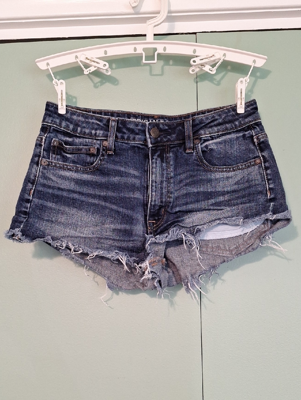American Eagle Vintage High Rise Festival Distressed Jean Short Size 6
